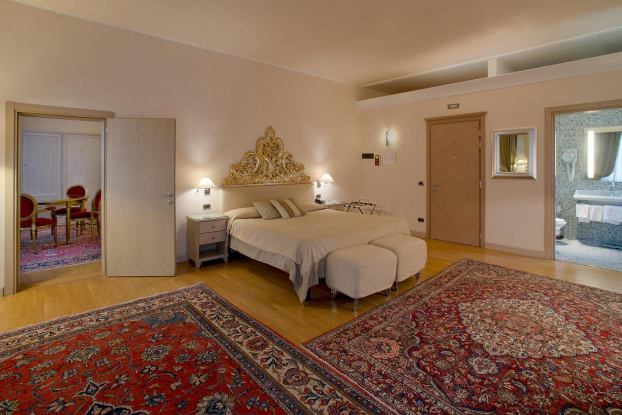 Hotel Liassidi Palace Венеция Номер фото